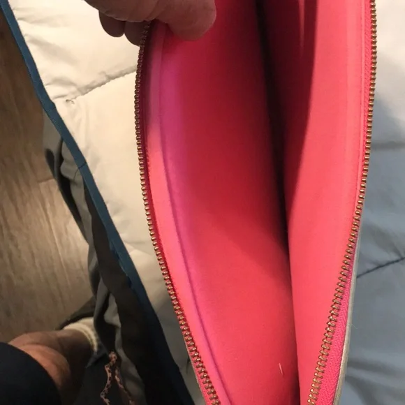 Lilly Pulitzer floral laptop or tablet soft case - Picture 3 of 6